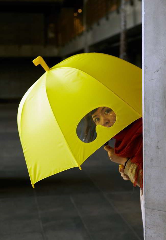 Необычные и забавные зонты (24 фото)