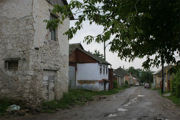 Так выглядит сегодня город Старгород (Шаргород), куда вошел Остап Бендер в малиновых штиблетах (24 фото)